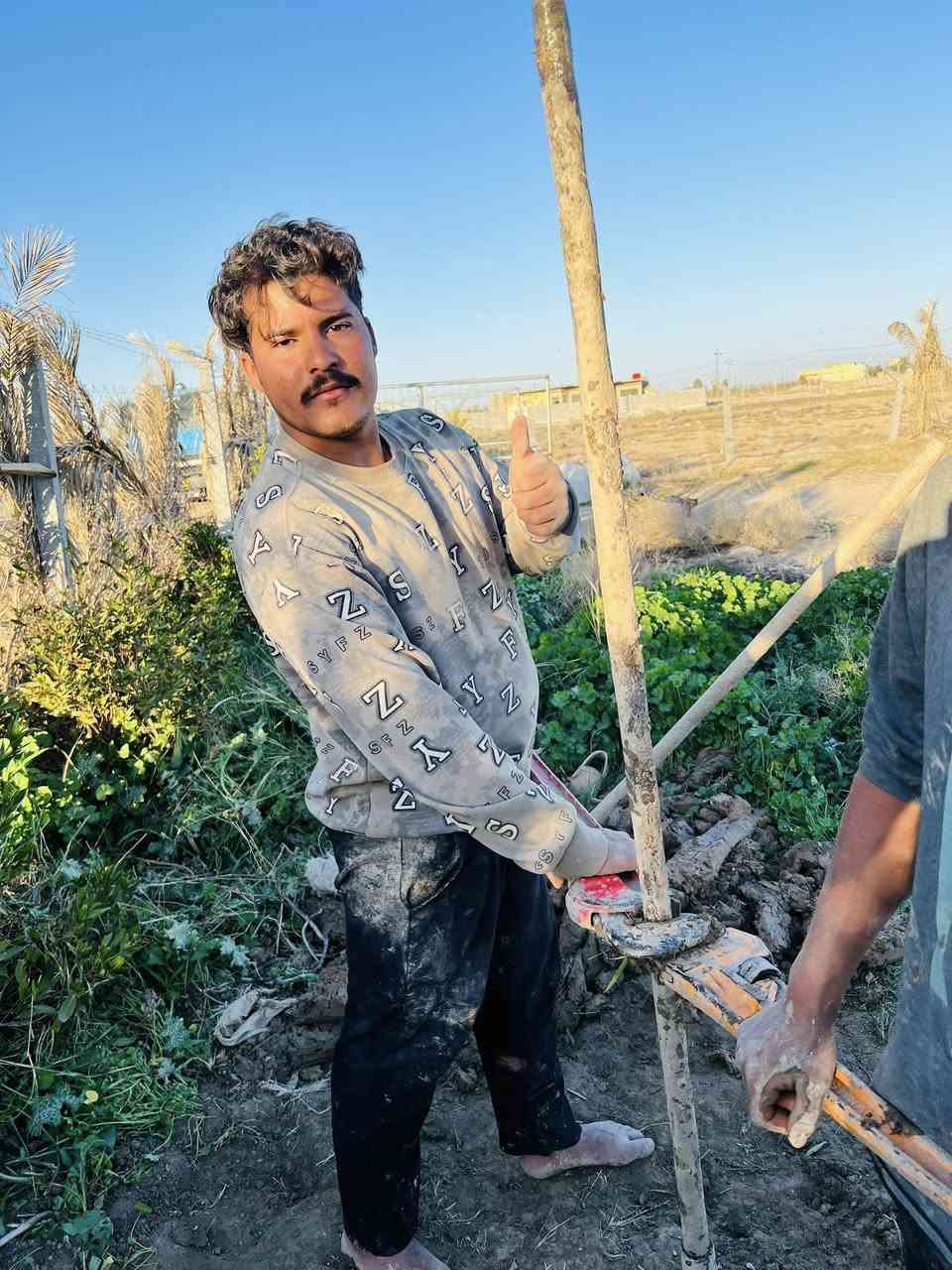 حفر الآبار وتعبيرات الشوارع ***********
