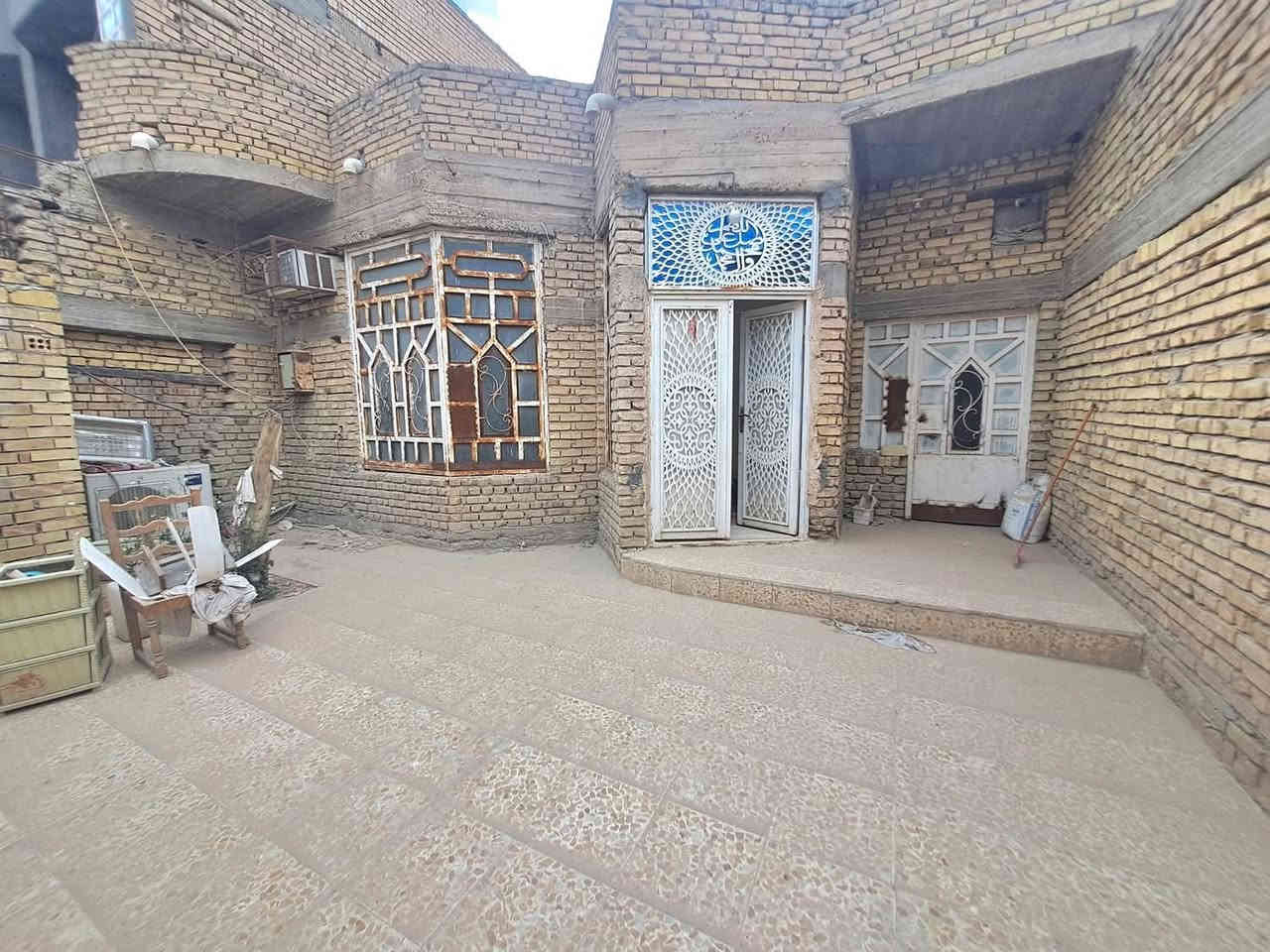 بيت ١٩٥متر طابو صرف حي دولار  شارع المخبز المقابل بانزين خانه
مجاور بيت حجي حبيب ومقابل بيت الحميضي

بناء درجه اولى كونكريت طابوق 

كلش قريب لشارع العام شارعه تبليط(( فارغ حاليا )

البيت با اسمي تحويل مباشر

للاستفسار

 ***********

***********
