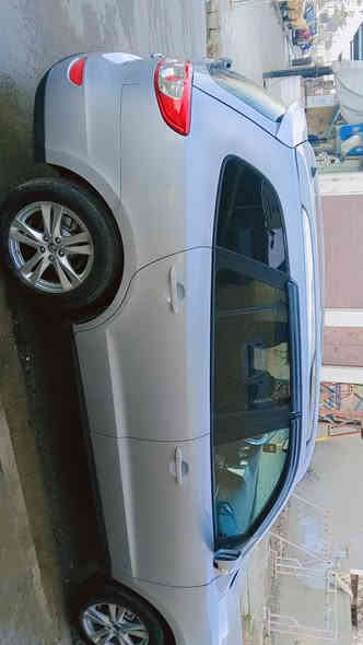 السلام عليكم
للبيع 
سنتافيه 
2011
خليجي 
رقم صلاح الدين شرط التحويل
محرك 3600.v6 شرط
طخم تاير جديد 
كشنات جلد +كهرب
7راكب
ضرر السياره مشعوله القماره والجاملغات الخلفيه وصبغتهم بدون اي طخه
مكاني موصل الايمن
السعر 115
رقم الهاتف ***********
