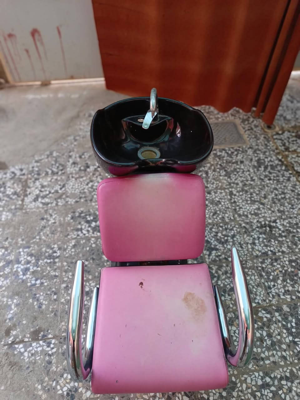 مغسله رئس حلاقه نضافه 90٪


**إذا كنت صاحب هذا الإعلان وتريد حذفه لأي سبب، رجاءا أرسل رسالة إلى الدعم الفني**