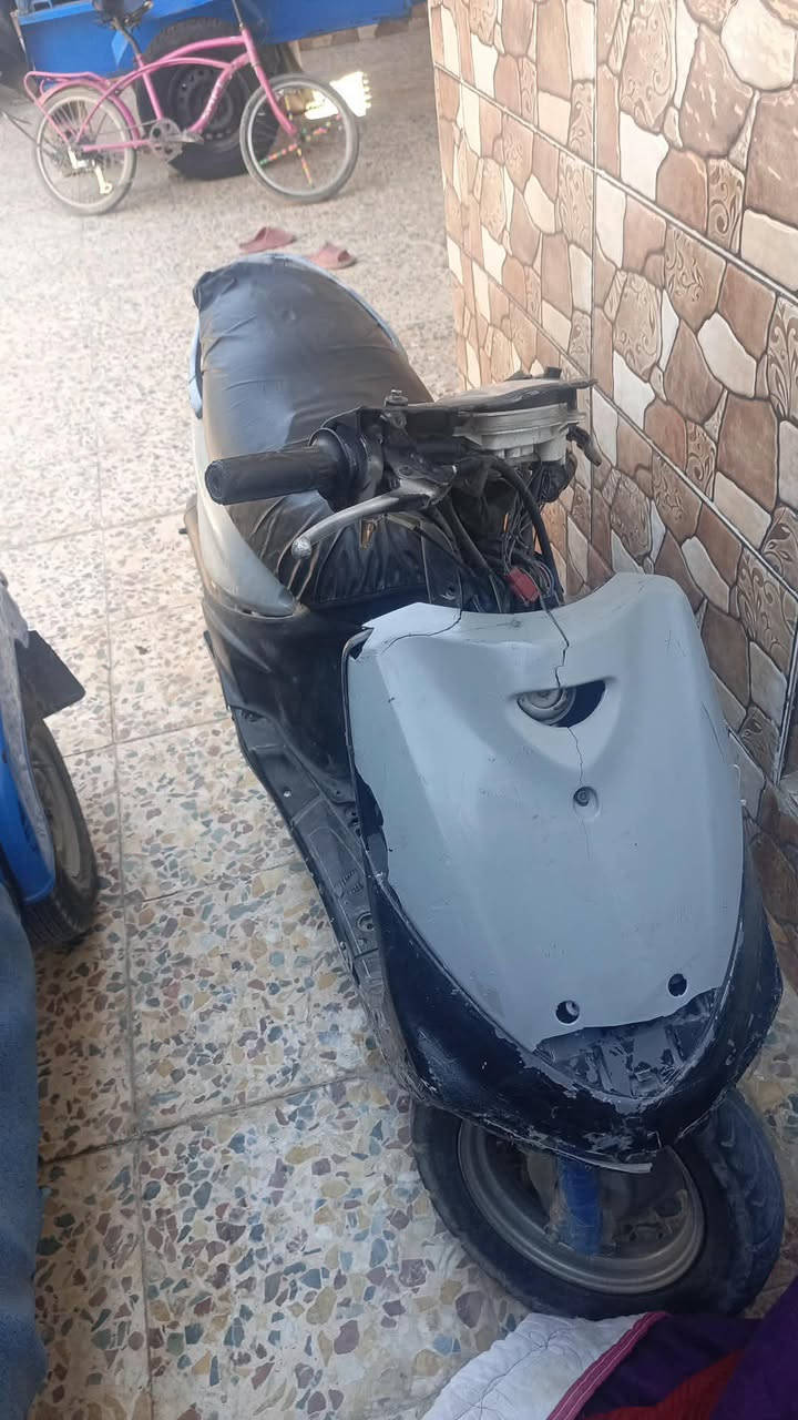 موسلام عليكم خوتي بيع كوم حديد تجي تحمل تروح مادري شبيه جاي مشي بيه هندر خرط اوطفت  125بيه مجال جماعت50مابيع مكاني حي ور شارع مازوينه
***********
