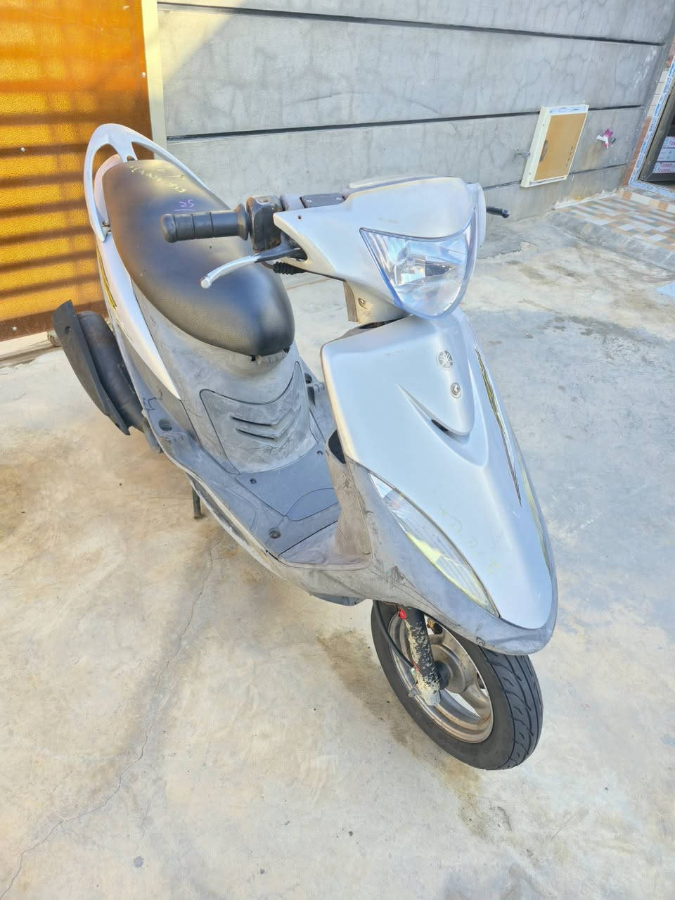 السلام عليكم ماكس عدله للبيع السعر 1150 بيهه مجال قليل المكان بغداد جسر ديالى الجديد الرقم ***********
