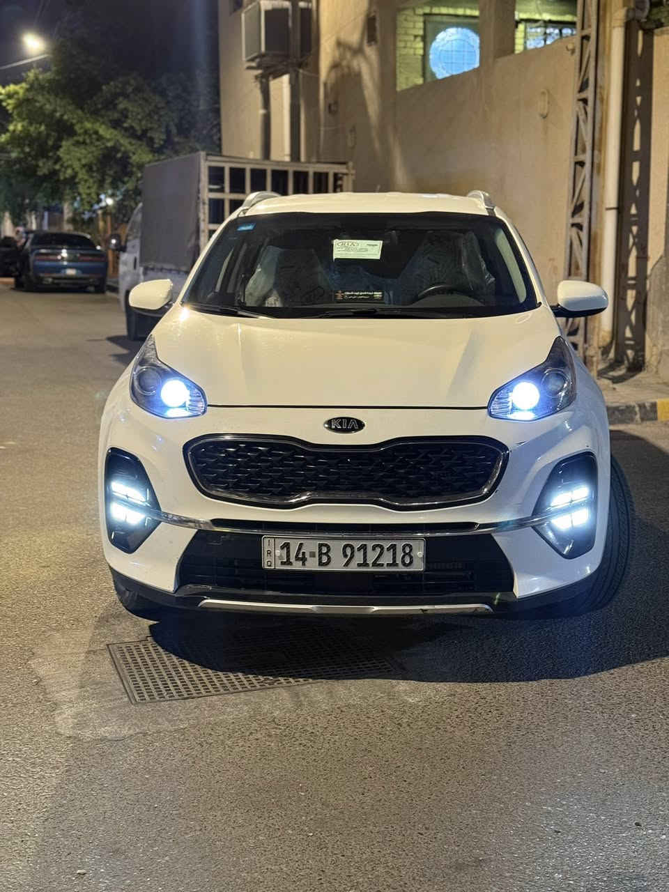 سلام عليكم سبورتج للبيع او مراوس 2021 سيارة كفالة من الضربة وصبغ سيارة كلش جديدة بمعنة الكلمة تخم تاير حدادية رقم بصرة تحويل سيارة تاخذهة الف ما ذب علية سيارة نص فول 
(ماشية 70 الف)
(سعر 160 وبيهة مجال )
(رقم لهاتف ***********بي واتساب )
