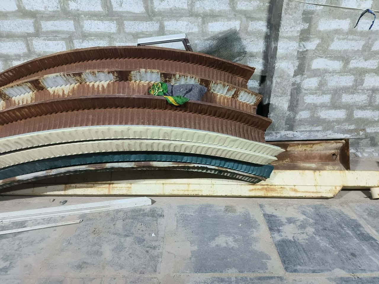 للبيع سقفيهه طولع اربع امتار اعتقد و عرضه 2 ونص سعر،225 وبيهن مجال


**إذا كنت صاحب هذا الإعلان وتريد حذفه لأي سبب، رجاءا أرسل رسالة إلى الدعم الفني**