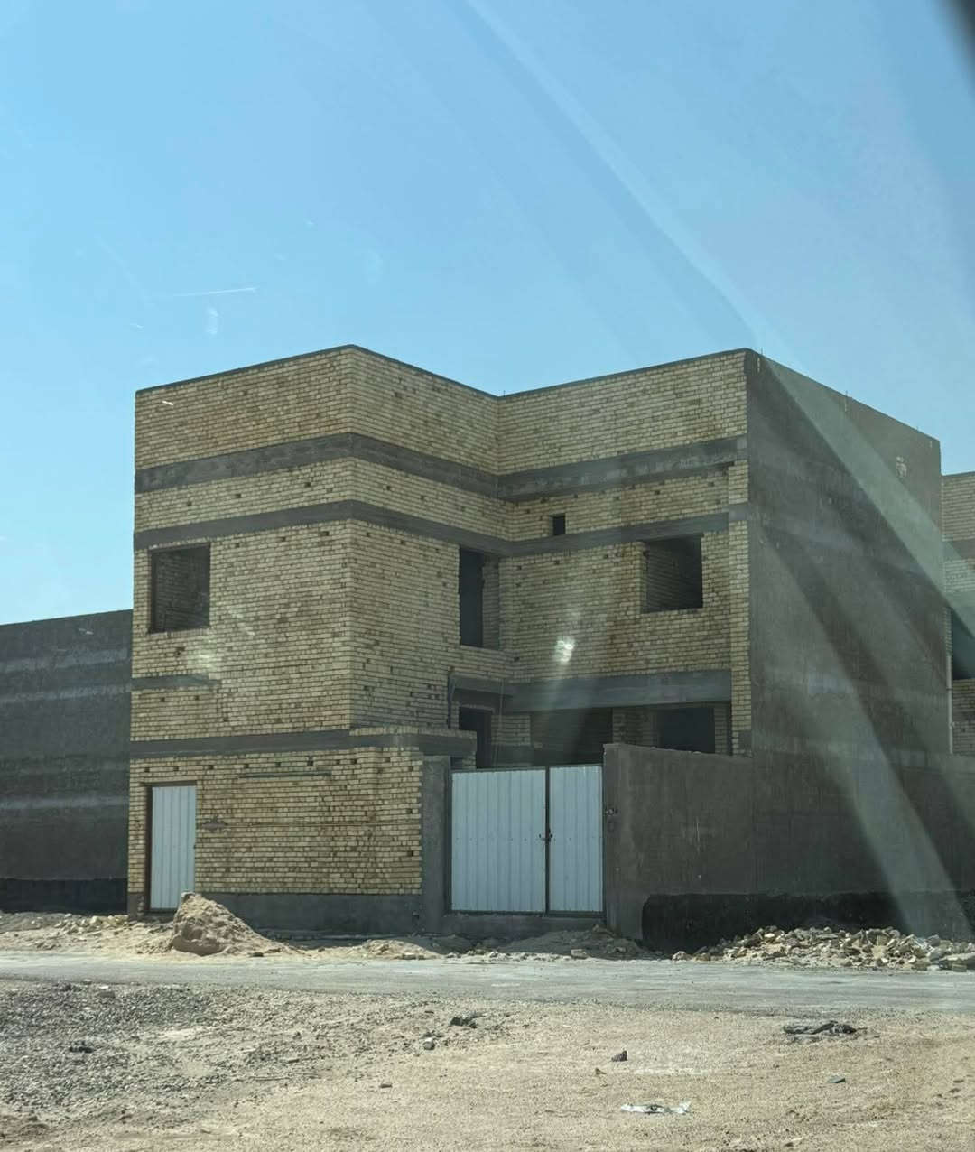 السلام عليكم شغل لبخ درجه اوله يوميت خلفه 35 شغل ديكورات يختلف  واجهات اشتغل بيتك بلاش لا تخسر البصره ***********
