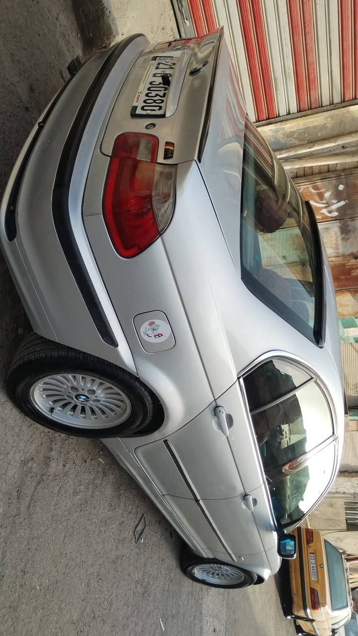 السلام علیکم

السعر 83 ورقه وبيه مجال

بي ام دبليو 2001 e46

حجم السيارة 328 حجم

المحرك 2800 السياره مكفوله بيه 4 قطع صبغ تجميلي

الايت ليد مادري زينون ابيض ضايفله الوان لایت امامیه تحكم بلجهاز وضايف كامره خلفيه و اماميه بلمرايه شاشه كامله اتسجل امامي وخلفي دوشمه الكشنات جلد جديد السياره نضيفه استخدام قليل صار ماخذه حوالي 10 اشهر بيه هذه بعد 4 اشهر التحويل جاهز ثاني يوم التحويل بعد الشراء بسمي السياره ومكفوله من كلشي عندي الجامه الاماميه مفطره فقط

اي ضربه مابيه السياره بيه تدفئه وتبريد ثلج وبيه .

السياره بيه بنيد مصبوغ وصندوك صبغ جماليه السياره مكفوله من اي حادث

صبغ جماليه وبيه من بغداد الكراده رقمي

*********** واتساب

https://wa.me/message/R7VIQJYFCLGZP1 #بي_ام #العراق #بغداد #دعمكم_ورفعولي_فديو
