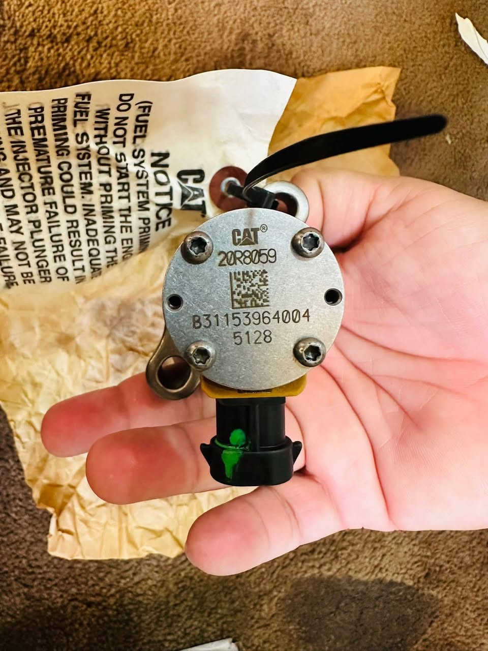 CAT C7 FUEL INJECTOR 20R8059 BRAND NEW & ORIGINAL 
PART NUMBER : 387-9428 
AVAILABLE IN : gulf diesel engine parts 
Injector House & Ecm World
FOR INQUIRY CALL 📞 WHATS APP 057 969 6187


**إذا كنت صاحب هذا الإعلان وتريد حذفه لأي سبب، رجاءا أرسل رسالة إلى الدعم الفني**