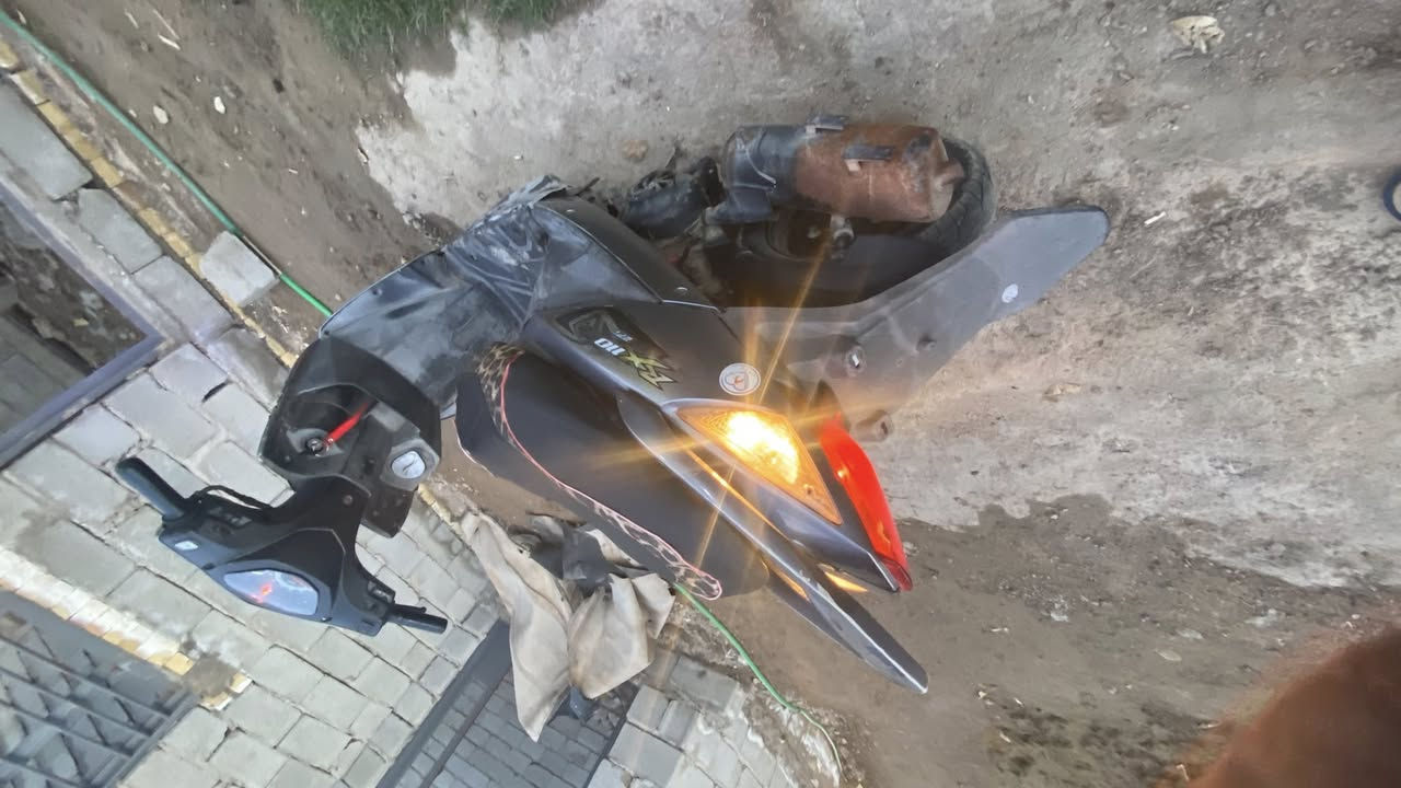 سلام عليكم ورحمة الله شباب هاي دراجه سايم للبيع لسعر ٢٢٥ وبيه مجال هاذه رقمي***********
