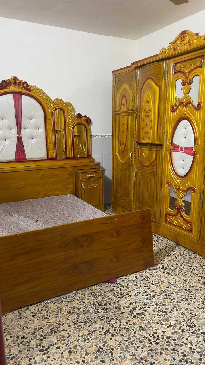 650 غرفة أخت الجديدة خمس بوب ملحق زاوية كنتوريه ظهر جرجوبه مكاني بغداد الشعب حي البساتين  وعندي توصيل للاستفسار ع ***********
