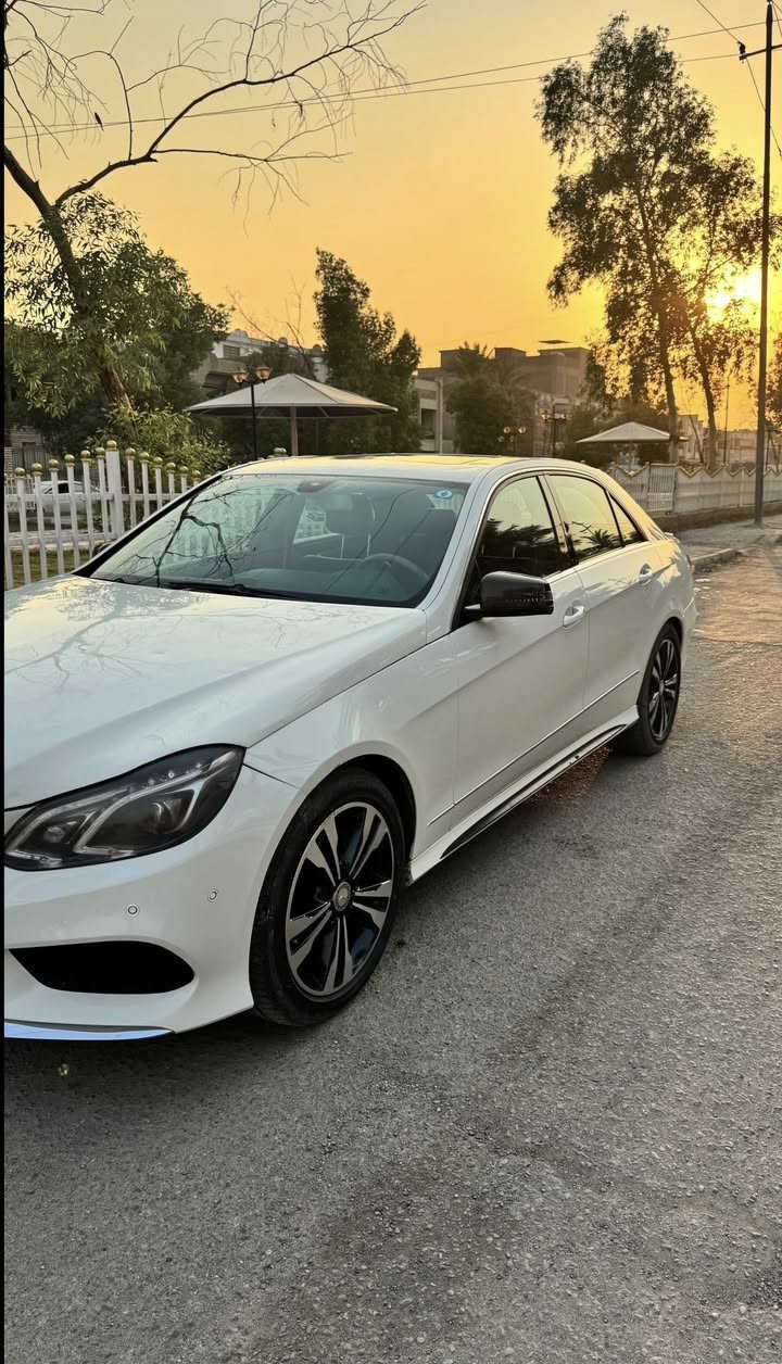 مارسدس E350
موديل 11 محدث 16 بدون ضربه التحديث 
السياره وارد امريكي حادث جاملغ خلفي فقط 
السياره رقم بغداد بأسمي 
فول مواصفات كلشي بيها شغال 
تدفئه و تبريد 
كشنات كهرباء والتدفئه 
السياره فول وموصفاتها معروفه 
شادلها شاشه بلاد كار بلي و اندرويد اوتو 
السعر 135 وبيها مجال 
***********
