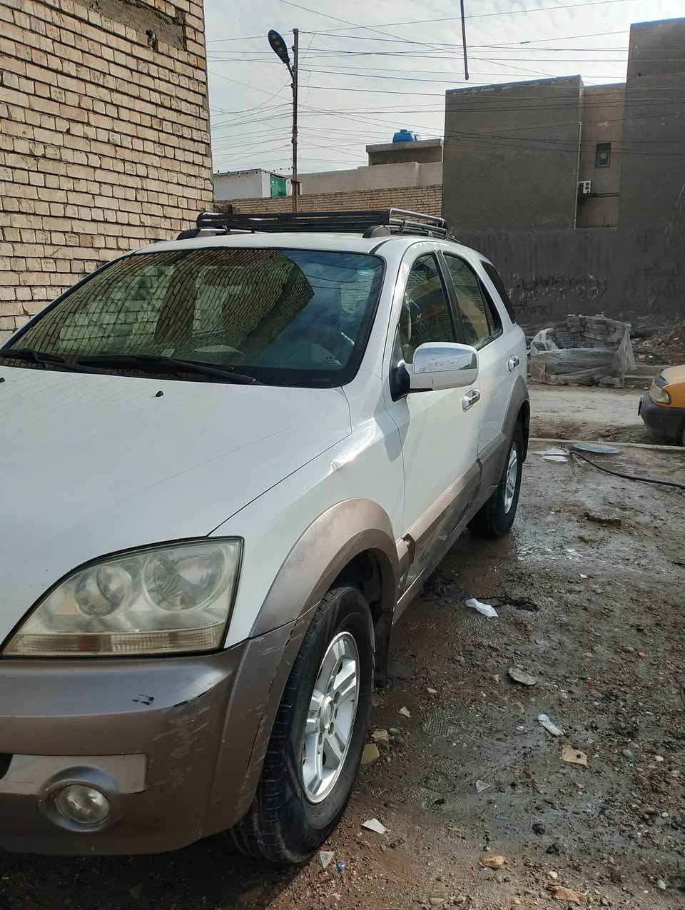 سورنتو 2006 خليجيه 4 سلندر كير عادي سعر 80 وبيها مجال مكان الشعب ***********
