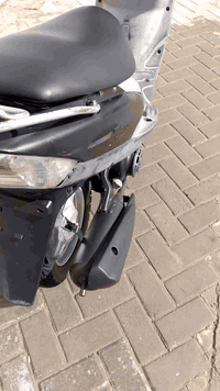 للبيع اومراوس ب نامه كامله 
ماكس لون اسود يخبل دراجه خير من الله نهذه وشلعه معدل كهربائيه شغاله ما عدا الكيلو متر عداد مايشتغل وبيه رشه صبغ قليله بل كفر صفح  وصالصه طكت ولدلته اصليه الله شاهد 45الف وباقي كفاله تجي وتشوفه بعد أحله من الصور 
مكاني سماوه خاص مفتوح 24ساعه رقم ***********
سعر 650وبيه مجال حك جيتك 
شباب متوازي حيل
ملاحظه /دراجه مكنته مامفتوحه برغي شرط الفحص
