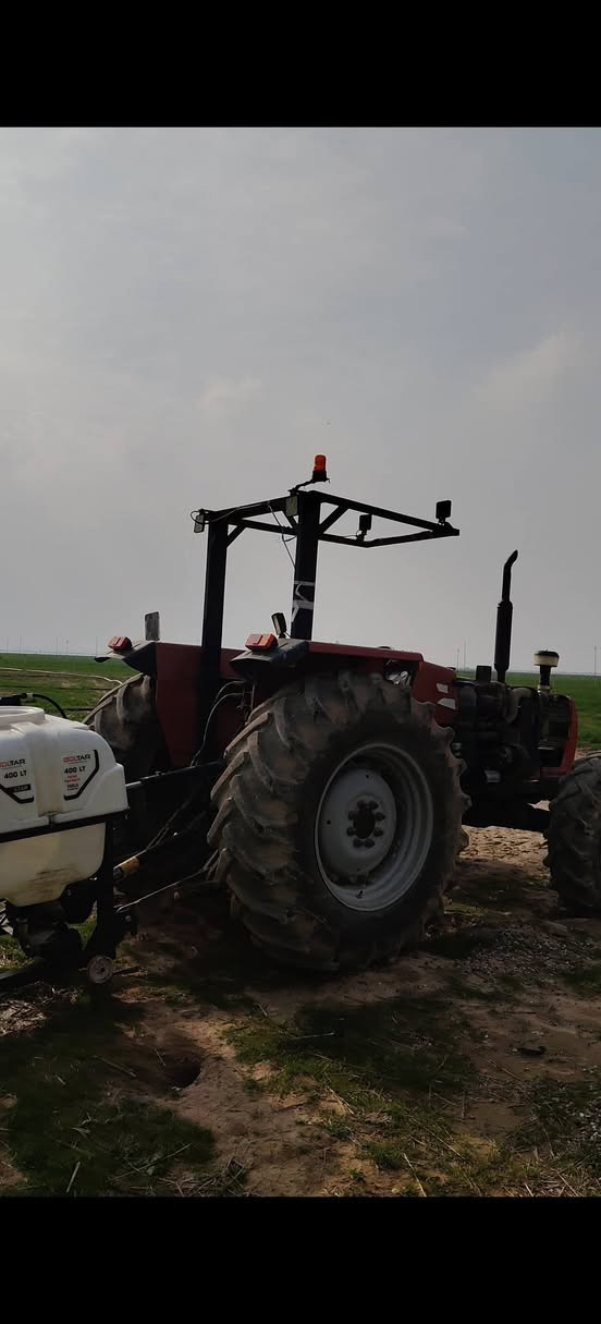 سلام عليكم... للبيع مگينه نووع برازيلي  حجم 440.موديل 2006.المكينه كتاب شركه مدون رقم المكينه مجفته قبل شهر ولباقي گله شركه هيه ومعداته خرماشه +فدان ثلاثي حجم 12+هولدر قبل فتره اخذته ول شراي يتصل مگلف بل نشر ***********///***********...مكان. دوز
