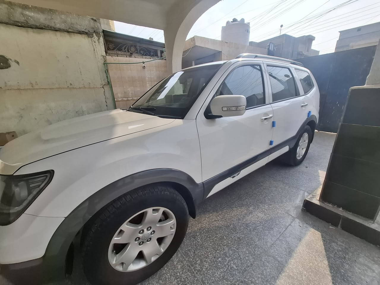 سلام عليكم البيع سياره مهافي موديل ١٣ فول موصفات ماعده بصمه كفالة عام حدادة كير مكينه كفالة موصفات فتحه سقف توويل حساسات خلفيه و كدام صندوق شفط زوج تايرات جديد ٣ قطع تبريد ٦ سلندر تحكم ستيرن مرايات شفط وارد خليجيه 
بسمي بيه هواي موصفات مكان البصره سعر ١٦٠ بي مجال شراي
رقم ***********
