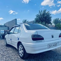 بيجو ٣٠٦ • موديل ٢٠٠١ • رقم دولي