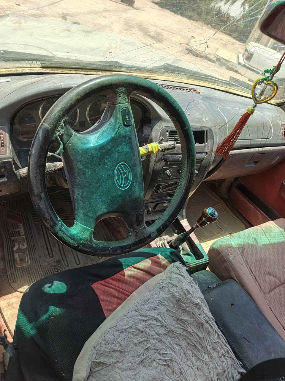 دير موديل ٢٠٠٧
السيارة شغاله
بيع كوم حديد
بسعر مناسب جداً
مليون و٤٠٠ 
وبيه مجال
المكان النصر بالعشاير
إتصل‏‪***********‬‏
