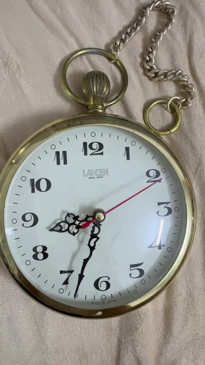 هاي مامطروقة 😂
ساعة جيب جداري انتيكه حلوة صنع ياباني  LANDEX حركة سوبر كوارتز  
قطر مايعادل 17cm
78 الف  اول تم
شامل التوصيل


**إذا كنت صاحب هذا الإعلان وتريد حذفه لأي سبب، رجاءا أرسل رسالة إلى الدعم الفني**