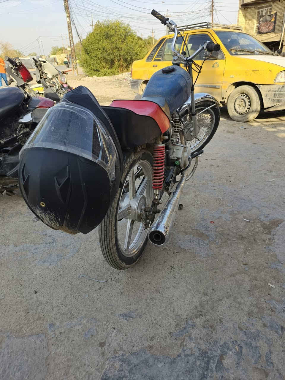 اسلام عليكم
دراجه ايراني 4 كير دراجه ابيع كوم حديد  دراجه شغاله نقصه عباره مال رجلين و تفيلس وبيه نضوح قليل شلعه فول معدل فول دراجه للبيع بدون طياريه سعر 250 وبيه مجال حك الجيه مكاني بغداد زعفرانيه رقمي ***********

#ادمن_الحب🩵
