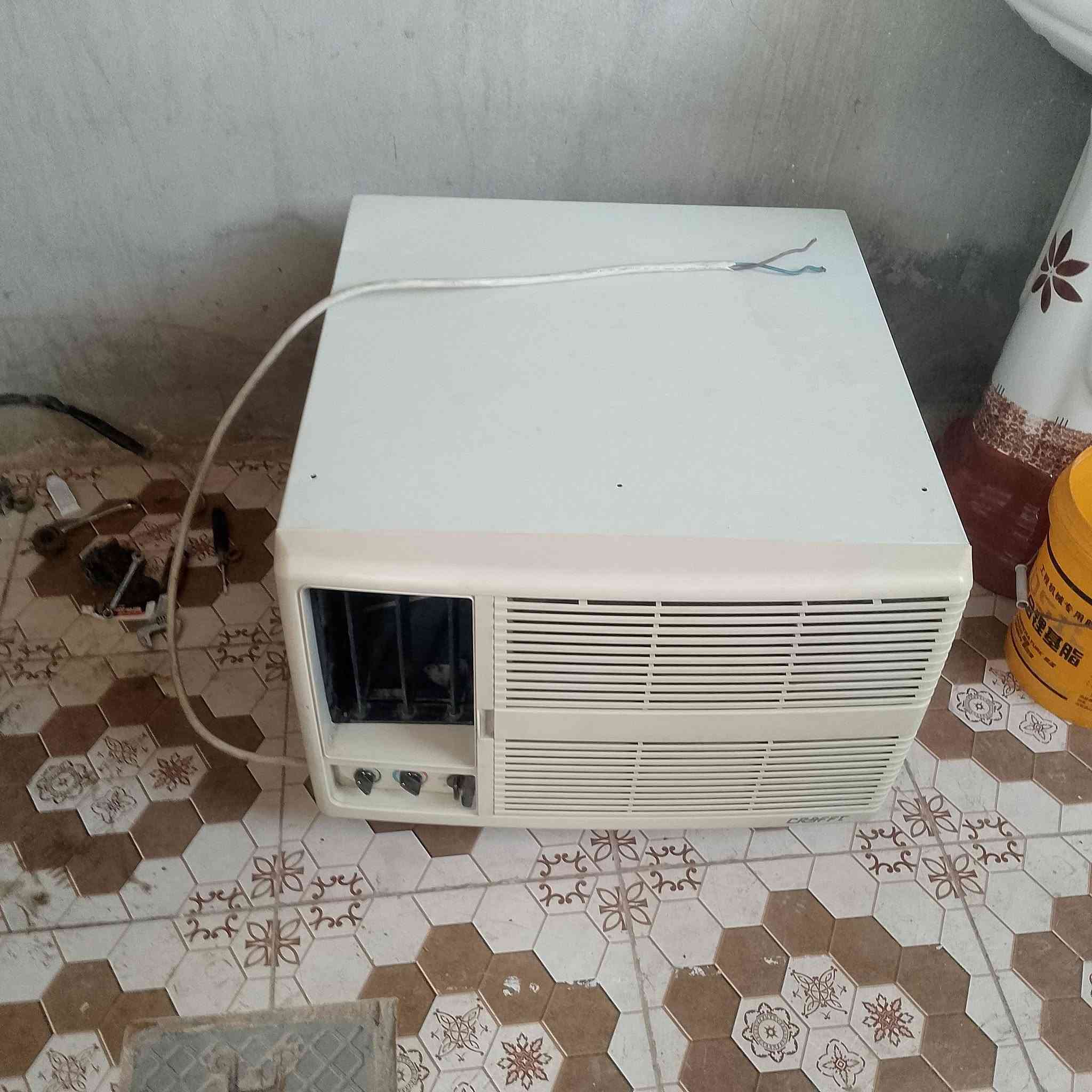 لبيع طنين كلش جديد عل فحص لطيفيه سعر 225رقم ***********
