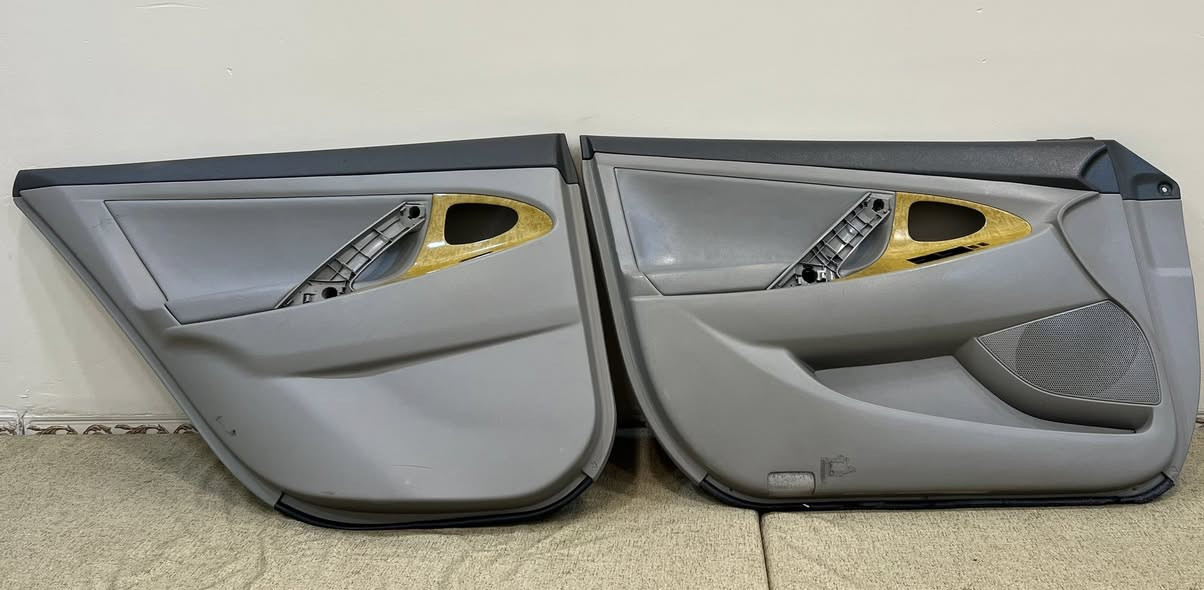 بطاين كامري للبيع  يرهمن من موديل 2007 لحد 2011 للاستفسار الاتصال ع الرقم *********** سعر 160 الف 
مكان كركوك يوجد توصيل لكافه المحافظات
