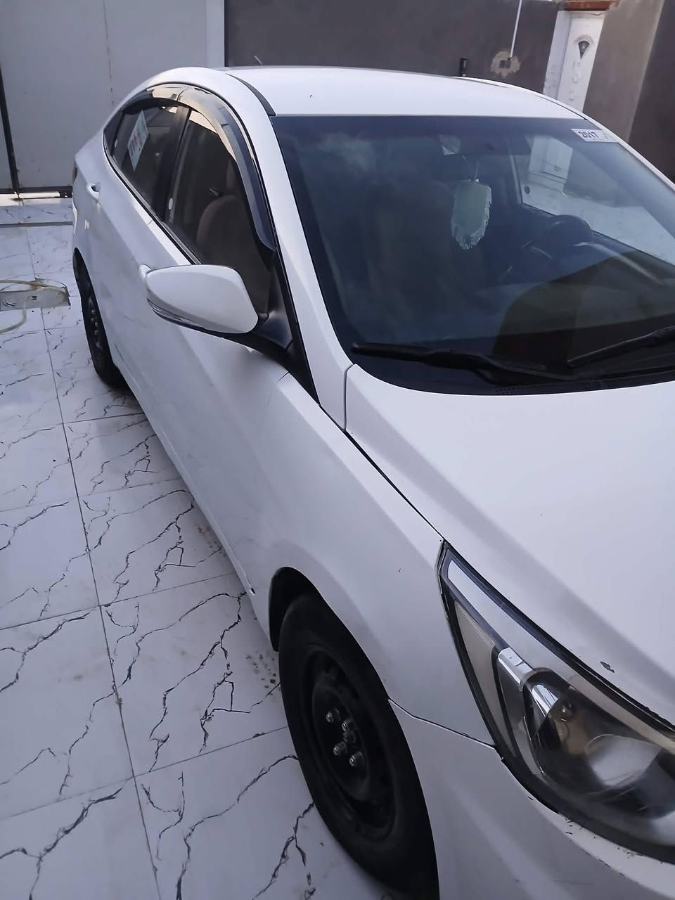 بعد التحية 
للبيع او المراوس بتكسي 
اكسنت خليجي موديل 17 رقم مثنى دولي بأسمي محرك 1400 گير 6 نمر سيارة جاهزة گير محرك تبريد تدفئة حدادية تخم تاير سونار مرفق بالمنشور مكان السماوة 
السعر 82
للاستفسار *********** واتساب
