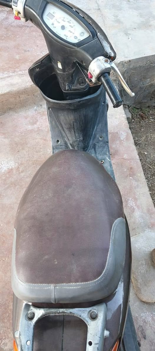 السلام عليكم دراجه عصفوريه للبيع نضيفه وحلوه عوزها ترتيبات بسيطه السعر (220)  وبي مجال مكان بابل قضاء جبله***********.....  مكلف بالنشر هذا رقم صاحبها Ali Aleamari
