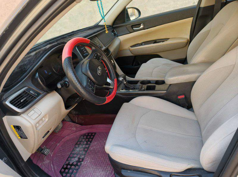 سلام عليكم اخوان اوبتمه 2016 محرك 2400 حاوية بيهة صار يومين من شديته
تبريد  حدادية سيارة جاهزه مابيهة  اي نقص 
بدون دواخل  بيهة جاملغات خلفي  بنيد مبدل جاملغ ايمن فقط 
 سعرها 110  بيع او مراوس  حسب قناعه   مكان سياره كربلا  ***********
