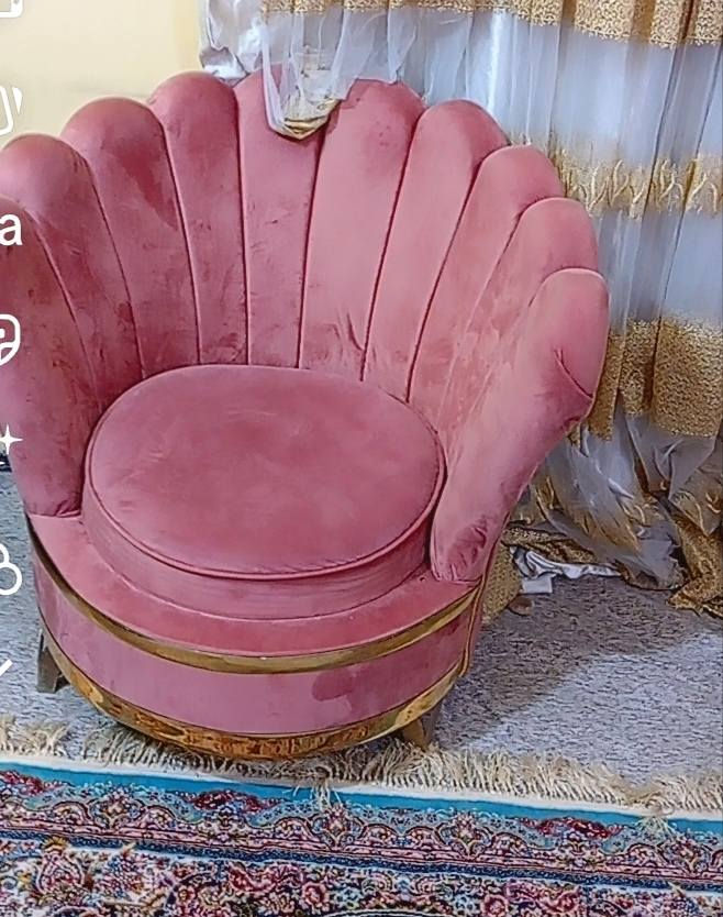 نص تخم نضافته ٧٠بلميه ٥مقاعد أريده ب٢٠٠مكاني البلديات اليؤئن رقم الهاتف *********** الشراي يتصل رجائن ما فارغين
