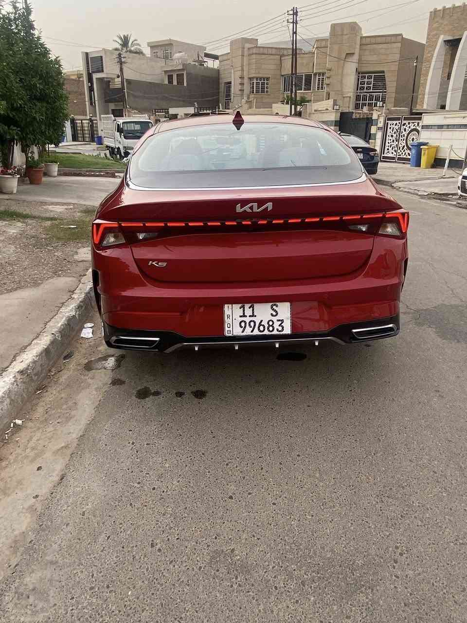 خليجي شركه  الدوليه  موديل 2022 محرك ٢٠٠٠ دوش مكفوله من الصبغ والبارد 
موصفات 
حساس امامي + خلفي 
لد امامي + خلفي
بصمه عدد ٢
كامره دواره 
يدات نيكل بلاديه
تبريد لمس منفصل 
حساس فتح صندوق عند الاقتراب 
اريل نفكيشن 
لايت زنون بلادي + بروجتكر زنون 
ويل كب رياضي
كرسي السائق كهرباء 
سبير مانازل ماشيه٤٤ الف كيلوا
السعر ١٨٣ 
المكان بغداد / الجامعه او المنصور 
رقم الموبايل ***********
