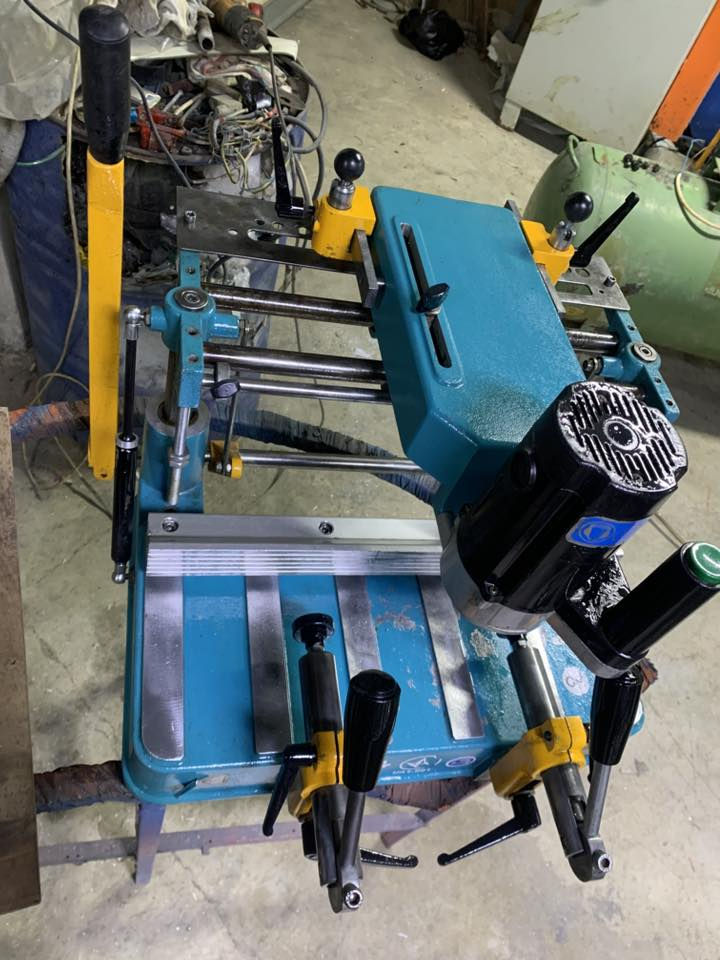 فرازه كيلون للبيع نضيفه وجاهزه شرط الشغل يوجد توصيل حسب الأتفاق للأستفسار اتصل او اتصل 
***********
***********
