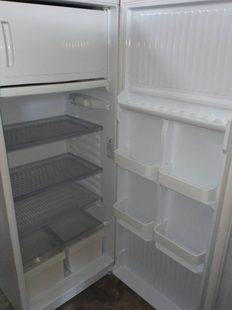 ثلاجة كريازي مصري جدا جدا جدا نظيفه نظافه 95% شرط التجميد مكاني نجف شارع المدينة للاستفسار خاص أو واتساب *********** النجف, العراق
