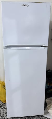 ثلاجه اخت الجديده كلشي مابيهة سعرهة ١٧٠ وبيهة مجال بسيط ٠٧٧٩١٨١٠١٧١