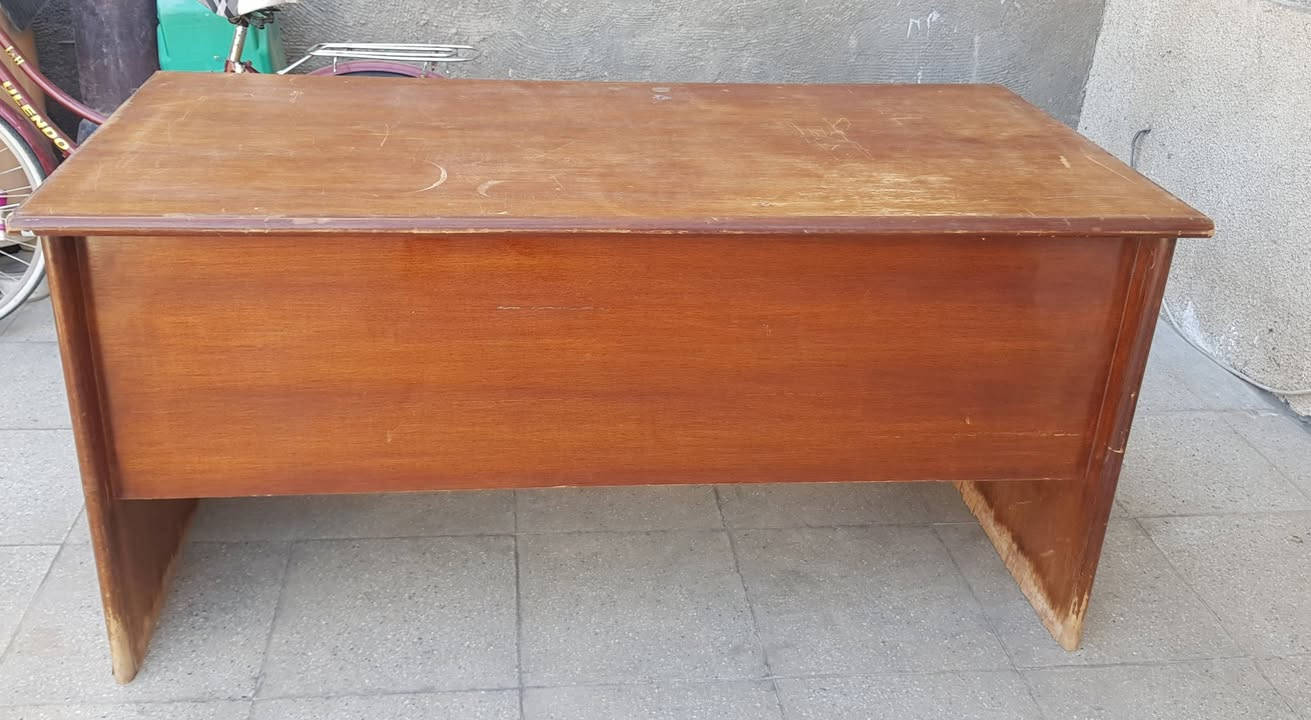مكتب 160×77 الارتفاع 77 الجرارات شغالة و ما بيهن اي اشكال
ينرادله شغل بسيط ، ب 120 الف و بيه مجال


**إذا كنت صاحب هذا الإعلان وتريد حذفه لأي سبب، رجاءا أرسل رسالة إلى الدعم الفني**