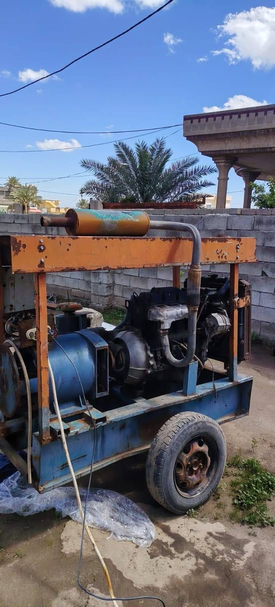 مولد كيا للبيع ثري فيز 24كيفي شرط مكينه معمره جديدلاسرف ولابخار***********
