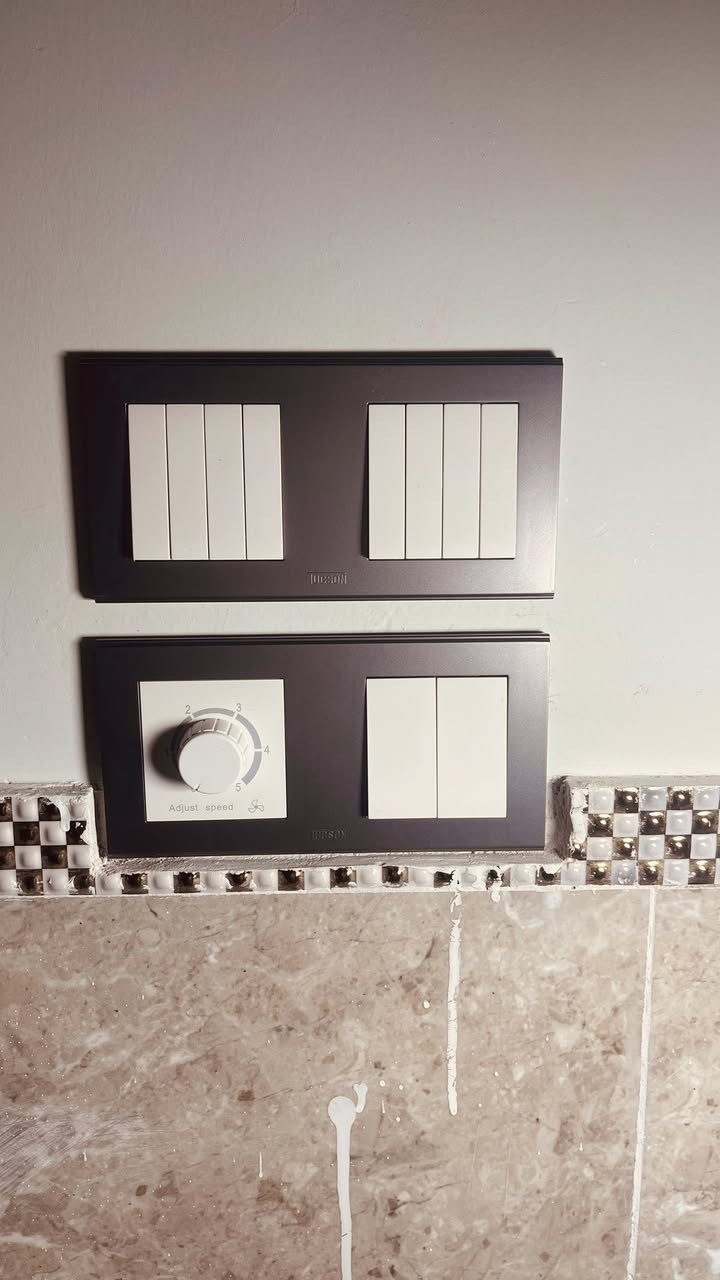 نبدي وياك من الصفر
وننتهي وياك عند التشغيل

المجال الفني...فريق متخصص بالتأسيسات الكهربائية 
نقدم لك الاتي:
1️⃣ مخطط كهرباء مناسب لخريطة البناء وبما  يتيح ان تكون هناك اريحية في مجال توزيع النقاط
2️⃣(اهم خطوة )خبرة في مجال نشر خريطة كهرباء السقف 
3️⃣ نتكفل بتمديد عبارات السبالت،المفرغات و الصاروخيات، الانترنت الكاميرات، وشبكة الستلايت
4️⃣ تسقيط خريطة الكهرباء باشراف فني مختص 
5️⃣ في مرحلة النزالات نقدم لك خدمة حفر الجدران باستخدام الكوسرة  والوزن باستخدام جهاز ليزر
6️⃣ ربط نهايات الاسلاك ب وصلات ربط(بوتلس)
7️⃣ واللي يعرفنه ..الحمد لله انقدم استشارات كهربائية و نصائح صحيحة و مجانا 

ملاحظة : حساب نشر خريطة كهرباء السقف معزول عن سعر النقطة 

للطلب والاستفسار 
تاسيس كهرباء الحديثة 
***********
