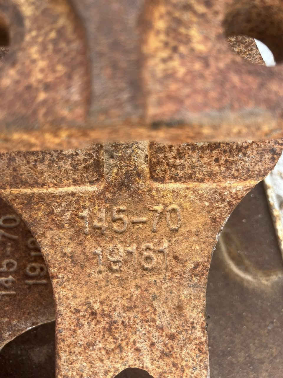 يالله توفر سن شغل غير مستخدم ثقيل للبيع السعر وللاستفسار اتصل ع 

‭٠٧٧٤ ٣٥٢ ٩٠٦٨‬
