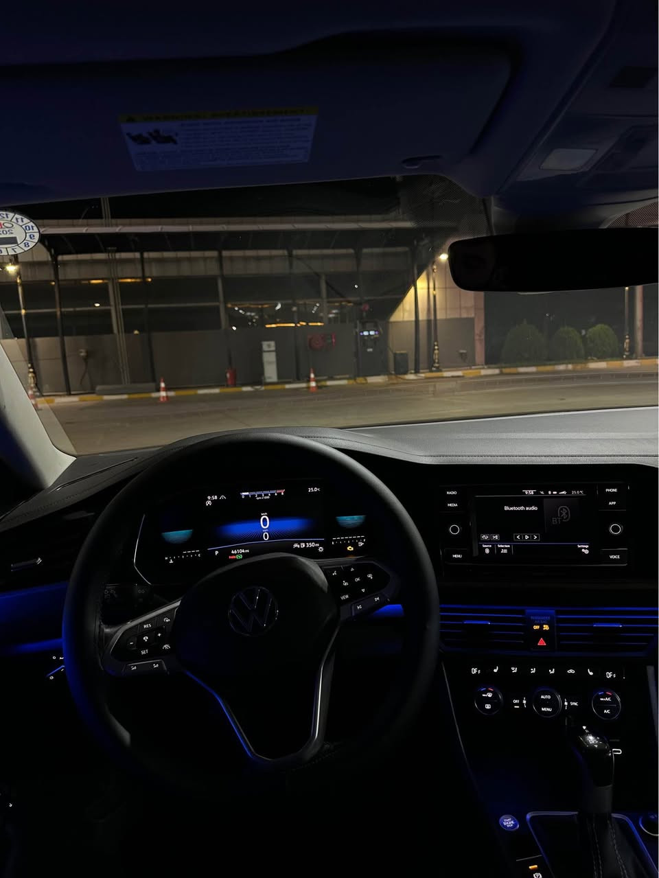 Jetta 2024 se 
فوول مەسەفات 
یەک پەرچی هەیە 
هەموو شتی بە شەرت 
ژمارە مۆبیلی 
*********** أربيل, العراق
