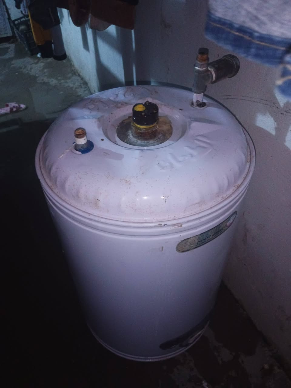 سخان للبيع ب35 شغال كامل بس ينشد


**إذا كنت صاحب هذا الإعلان وتريد حذفه لأي سبب، رجاءا أرسل رسالة إلى الدعم الفني**