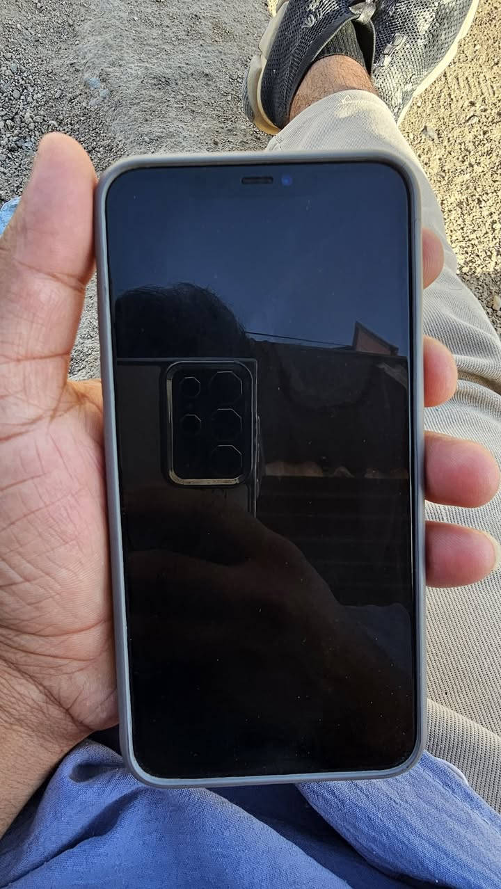 للبيع جهاز ايفون 11 برو ماكس
📱 الذاكرة: 256GB
⚡ الجهاز  مكفول كفاله 
مستبدل شاشه فقط شرط اصليه من ابل 
 بطاريه80   لتذكير. مراوس فقط فقط 

📍 العنوان: البصره –حي الاحرار 
📞 للاستفسار: ***********
