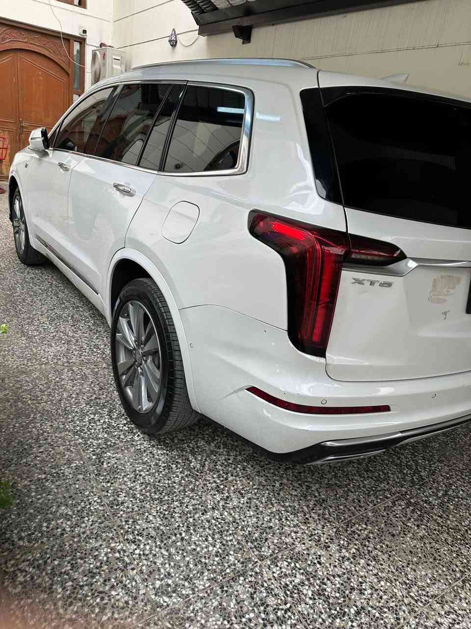 السلام عليكم 
للبيع كاديلاك XT6
الموديل 2022
ماشيه  23 الف mi 
فول مواصفات 
بانوراما 
تحكم ستيرن 
5 بصمات 
انطفاء ذاتي 
تشغيل عن بعد 
كشنات منفصلة +تحكم كهربائي 
تبريد 3 قطع 
كاميرات جميع جوانب +رادارات
 السياره منفيست بدون لوحات +صور الحادث مرفقه ايرباك فقط ستيرن
1gykpcrs6nz176865 رقم الشخصي
السعر ٢٤٥ بيها مجال 
مكان السياره السيديه
***********
