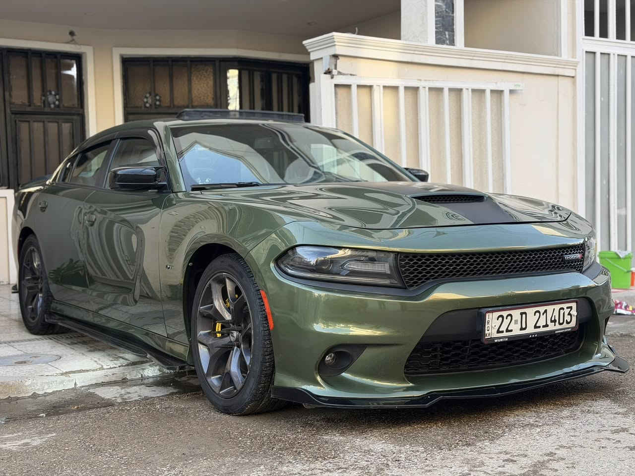 السلام عليكم
جارجر زيتوني لون مميز Gt وكاله هارلم 
موديل 2019
فول موصفات
بصمه
فتحه سقف
تشغيل عن بعد 
كشنات جلد
داخل لونين
شفتات ستيرن
سوير تراك
سبورت
لايت زنون
كشنات كهرباء
لد نهاري
محرك ٣٦٠٠💪🏽💪🏽💪🏽
كير 8نمر
السياره مكفوله كفاله عامه من الصبغ
فقط بارد بسيط 

عنوان : كاظمية جكوك 
السعر 270
استفسار :***********
