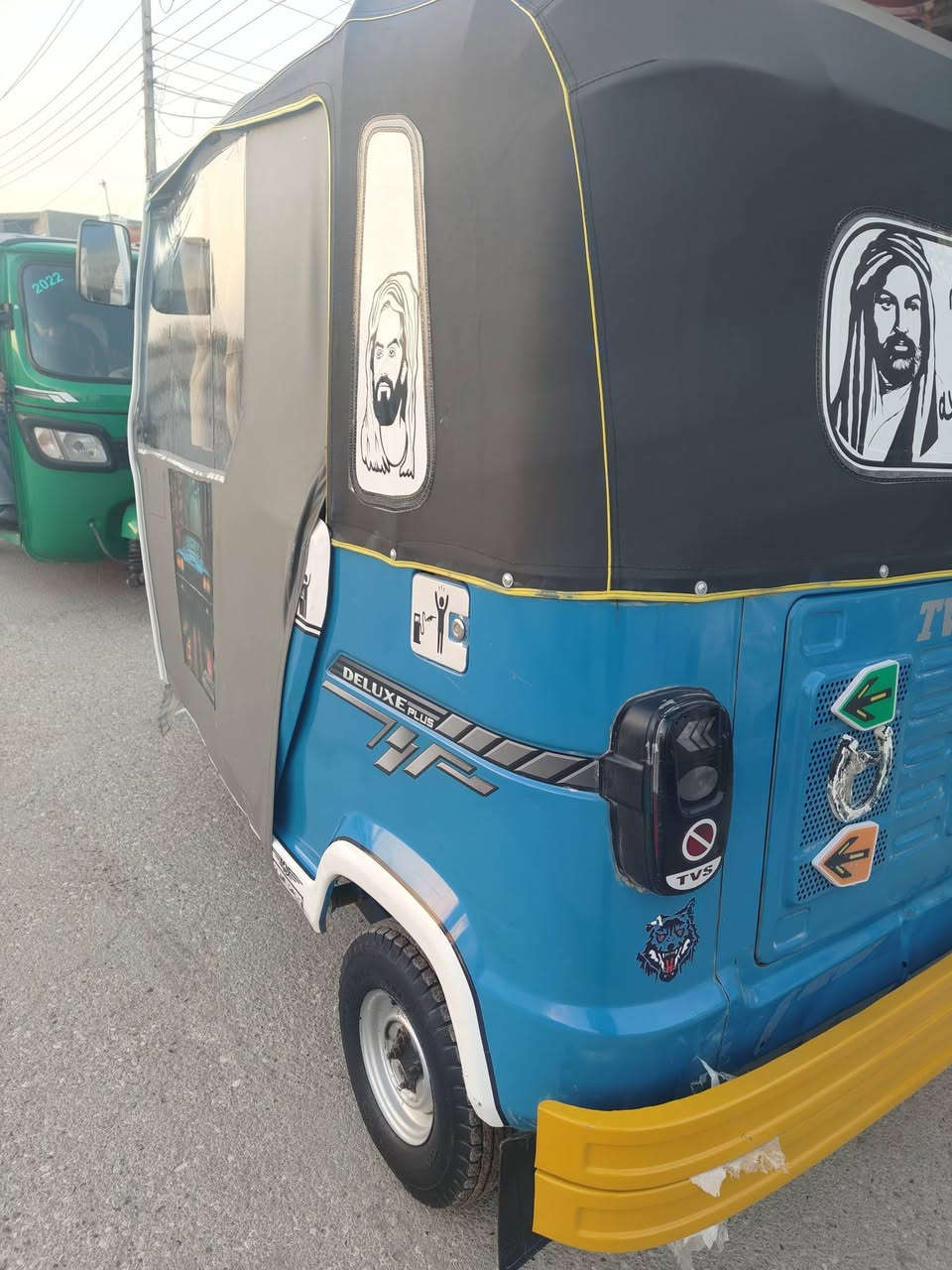 بسم الله الرحمن الرحيم
شباب تكتك لبيع مديل 22تي في اس كفالة 
مرقم ذي قار مكاني الغراف سعر انتصال  
دوشمه تخم تاير جبلي جادر جديد وشم 
***********
