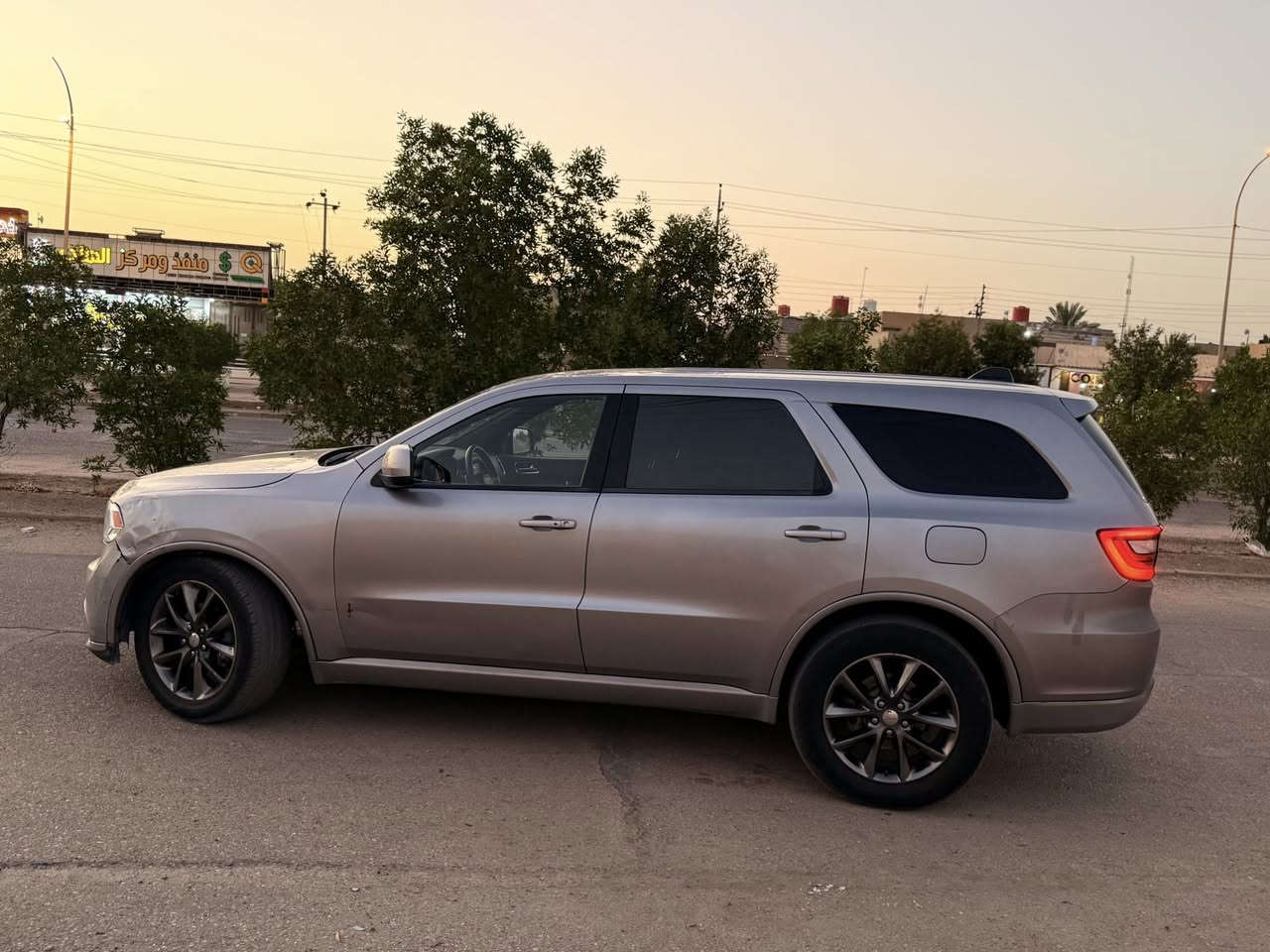 دورنكو 2014
V6
كير ماوس +شفتات تحكم استيرن 
كشن كهربائي 
وارد أمريكي 

+964 770 497 2261الرقم
السعر : 175$ بيها مجال بسيط
