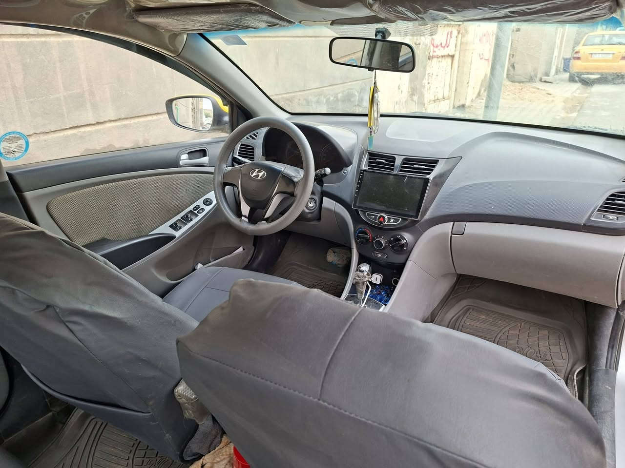 سلام عليكم كسبت خليجي 2013 رقم نكليزي قادسيه  مكينه كير خير من الله  العلوان دوانيه  سياره كفال عامه  سعر 87 وبيه مجال الستفسار تصال عل رقم ***********
