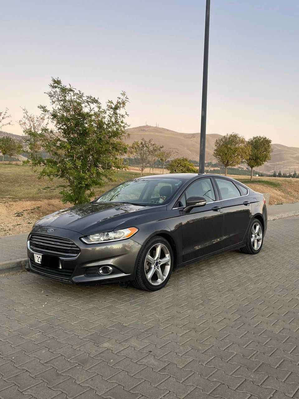 بەناوی خوای گەورە 
فۆرد فیوژن 2016 
مواسەفات se سلاید
3شاشەی مەکینە 2.5 مەرخوب 
سەنەوی تازەیە تا 2028 
گێر مەکینە بە شەرت 
193 هەزار کیلۆمەتر ڕۆشتوە 
4 تایە لۆک مانگێکە خراوەتە سەری 
4 پارچەی پێوەیە دوو دەرگا سەکن بیلادی خراوەتەوە سەر  چەمەلەخ پێشەوە سایەق دواوە سەکن 
سەیارەکە دینار مەسرەفی نیە***********
*********** السليمانية, العراق
