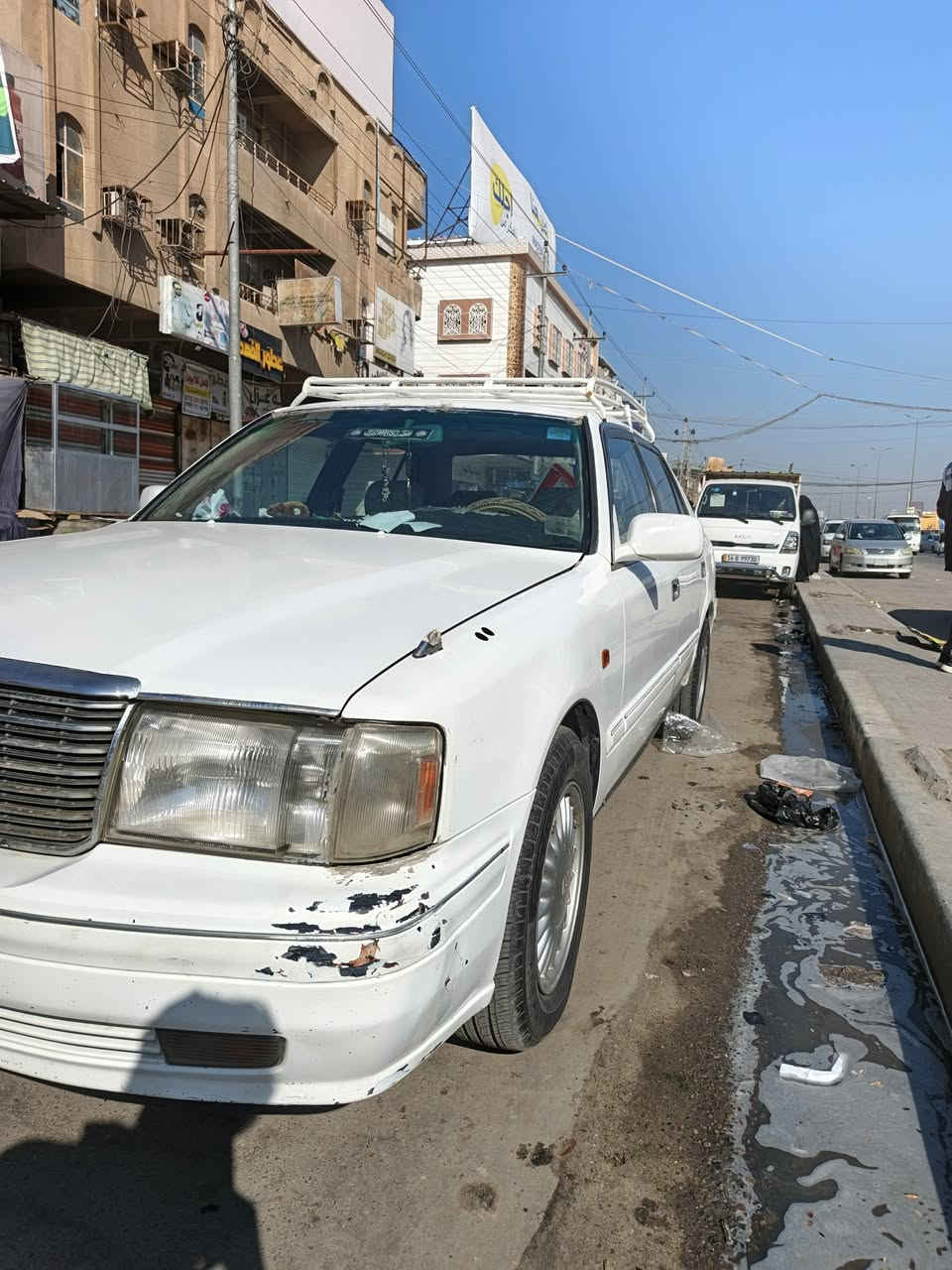 سلام عليكم للبيع راس الثور تكم مديل 98 ايسر بلاد سياره جاهزه من حداده خلفيه واماميه تخم تاير تبريد شغال ثلج ❄ تدفه شغاله 
مكينه وكير 2500فيفيتي كفاله غرفة جديده بعدهي 
كهربائيات كله شغاله مسجل 4سماعات سياره جاهزه والحمدلله
ترايك وين مايعجبك سياره مصبوغه عام كفاله عامه كص ونقل واصوليات رقم( انبار بسمي )مشروع وطني السنوية ماصاقطه 
عنوان السياره بصرة معقل سعر 105بيه مجال ‏‪***********‬‏
