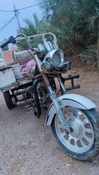 ام تيار للبيع مسكر الشاصي ملحوم قديم اكسن مسكر بس الحصيره تعبانه فقط ا...