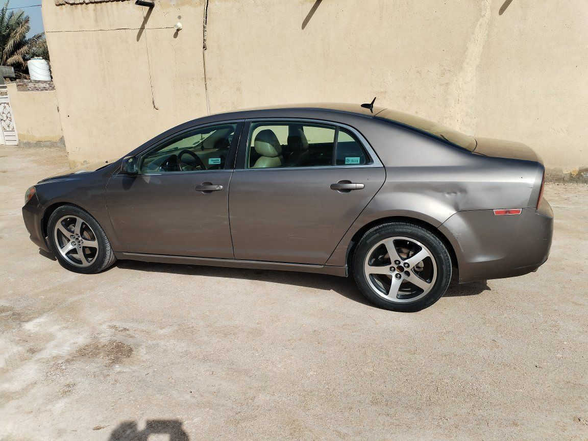 ماليبو موديل ٢٠١١ خليجي سياره جاهزه بيه قطعتين صبغ فقط ترهم مراوس للاستفسار الاتصال ***********
