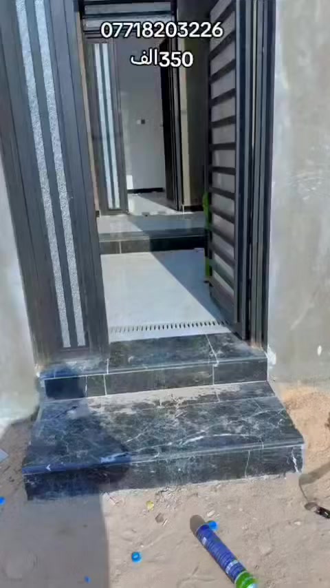 بيت للايجار في منطقه السياب يتكون من ديوان غرفه وصاله ومطبخ وصحيات سطح بناء درجه اولىي يجاره بس 350 شامل ماي والكهرباء اي استفسار رقمنا موجود***********
