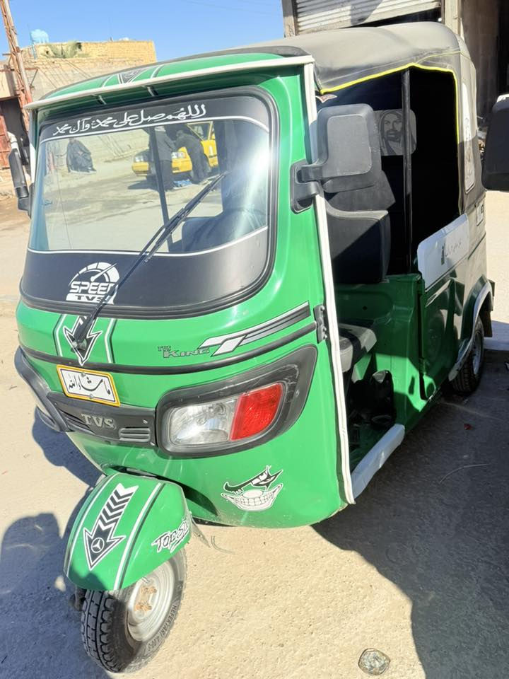 سلام عليكم تكاتك عدد ٢.  لبيع 
مديل ٢٠٢٢ رقم وسنويه ذي قار 
شراي ينتصل وبي خير ويدلل 
***********
